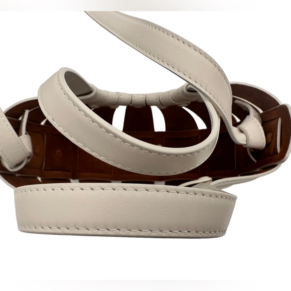 Bottega Veneta The Shell 2Way crossbody Tote Bag New w Dustbag and COA - Picture 8 of 9